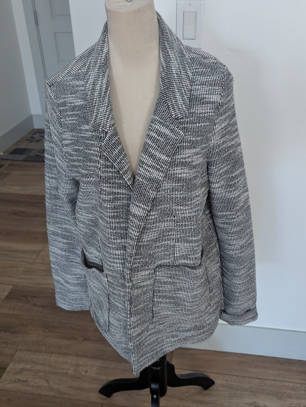Topshop Black & White Knit Blazer